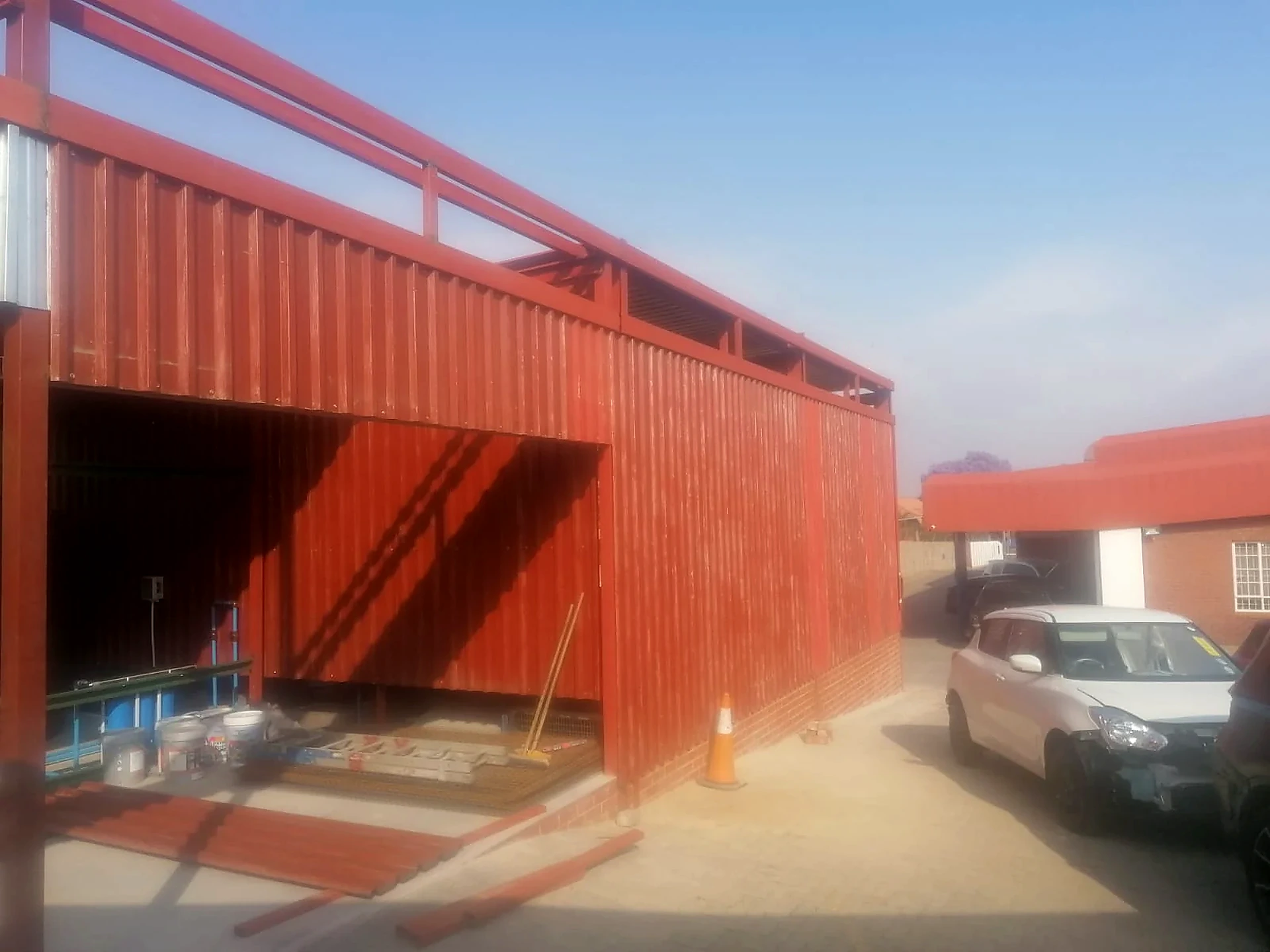 Steel carport structure